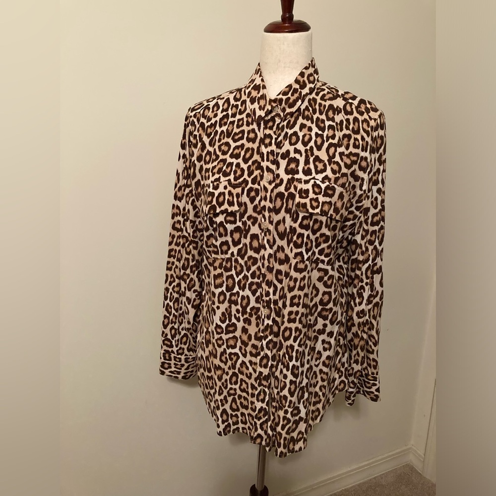 Chico’s Animal Print Button Up Top.  Chico’s Size 2 (12/14 equivalent)
